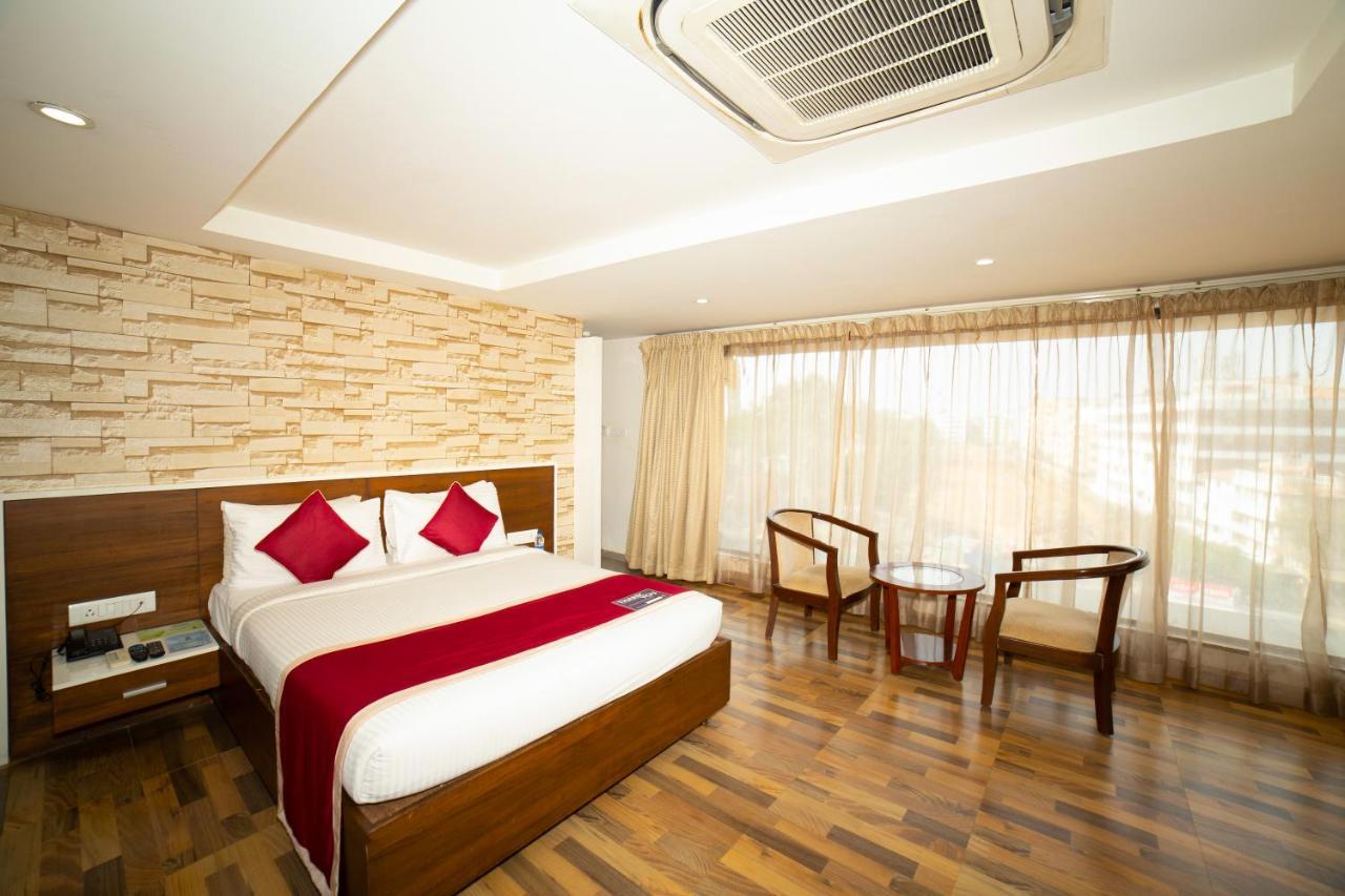 העיר בנגלור Icon Business Hotel By Bhagini מראה חיצוני תמונה